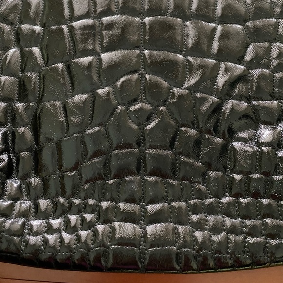 [YSL] Black Patent Croc Embossed Leather Metropolis Bag - Picture 16 of 16